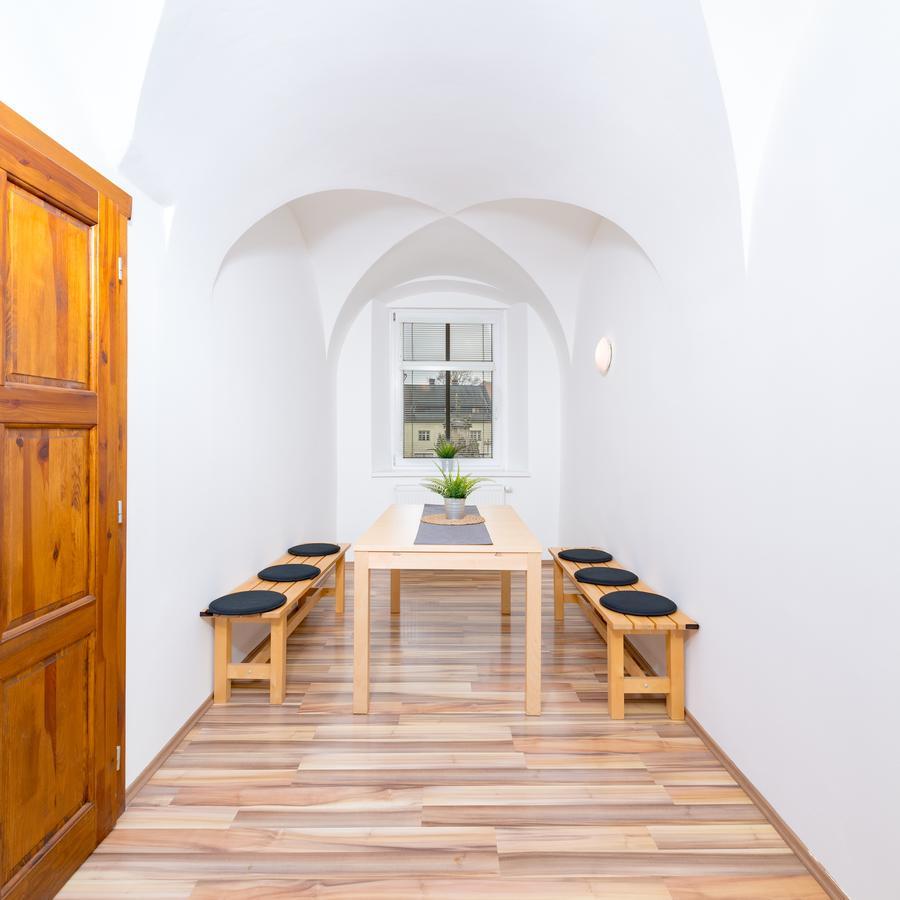 Chrastava Penzion, Restaurant Gloria מראה חיצוני תמונה